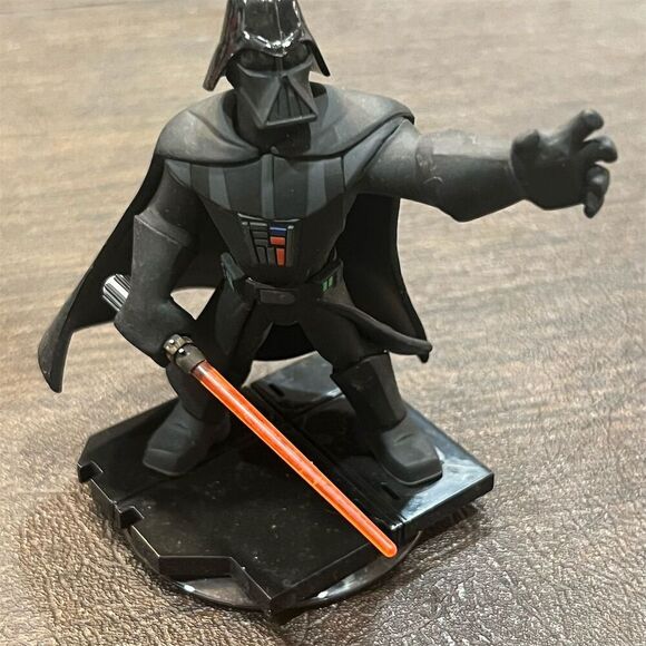 Disney Infinity 3.0 Star Wars Darth Vader Action Figure - Picture 1 of 3